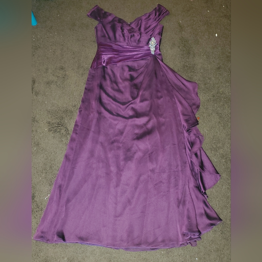 Elegant Purple Evening Gown